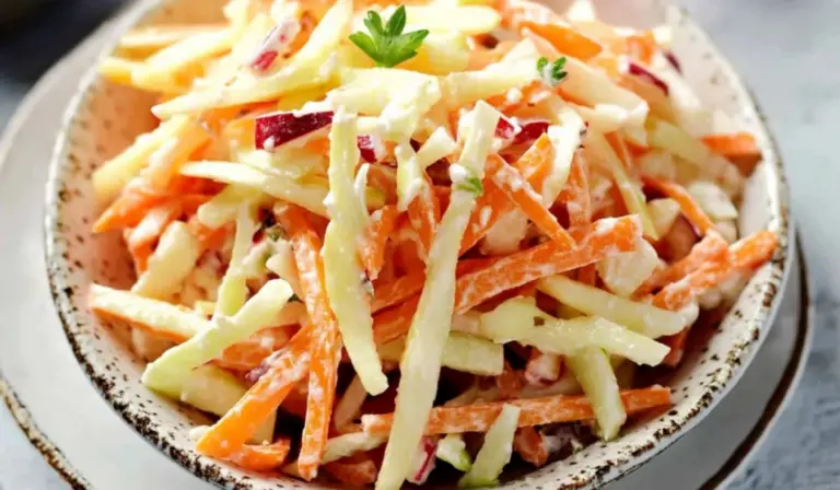 Carrot Apple Slaw: A Refreshing and Easy Salad for Beginners